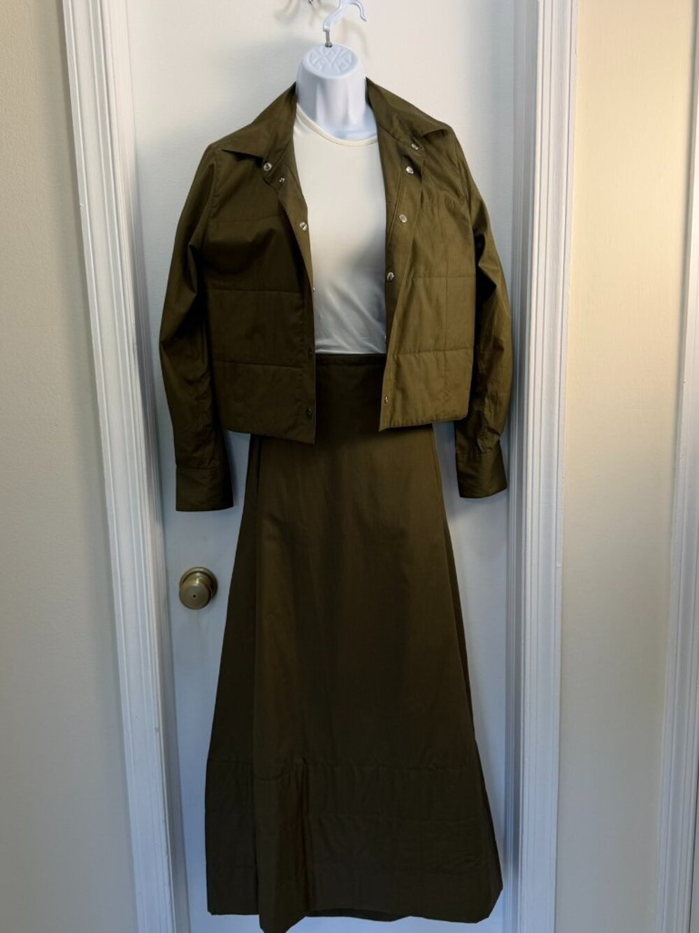 CHANEL 2000 Cruise Olive Utility Safari Skirt Suit Set Sz S-M P14883V08243